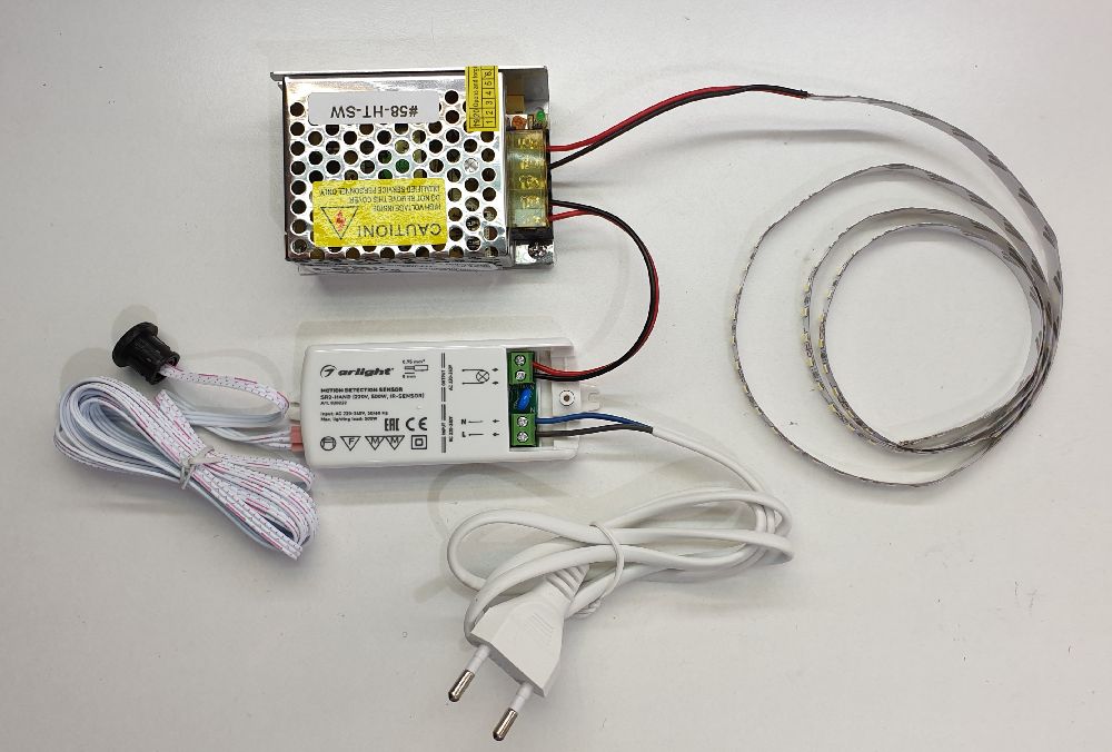фото, подключение ИК датчика к светодиодной ленте через блок питания